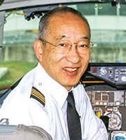 杉江　弘さん／航空評論家、元日本航空機長