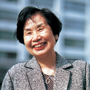 マークス　寿子さん／秀明大学教授