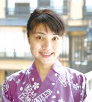 山崎 まゆみさん/温泉エッセイスト