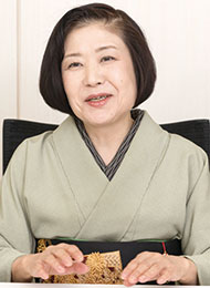 山口 恵以子さん/小説家