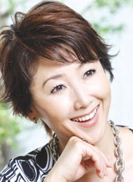 東 ちづるさん/女優