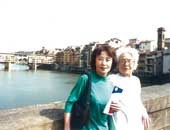 母あぐりさん、95歳。イタリア・ローマにて
