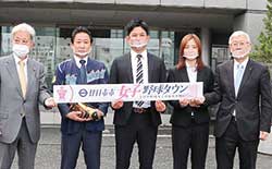 2020年12月21日、全日本女子野球連盟と廿日市市による女子野球タウン認定式。女子野球の普及を通して、女性が活躍できるまちづくりに地域と一体となって取り組んでいる
