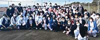 毎週月曜日の朝礼後の写真