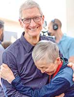 世界開発者会議 WWDC2017にて。Apple社CEOと