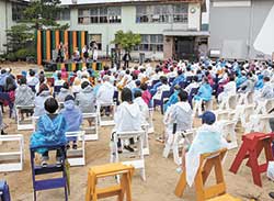 「鳥の演劇祭」野外上演