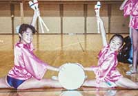小学校時代。 新体操の発表会