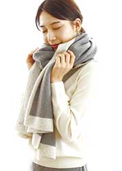 “ふわとろ”の肌触りが気持ち良い「天使のストール」