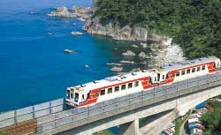 『あまちゃん』オープニングで人気になった三陸鉄道