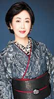 伍代　夏子さん