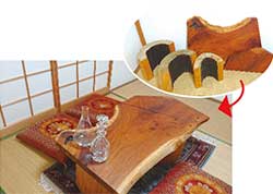 木材を組み合わせて 作った座卓