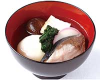 あご（トビウオ）出汁でかつお菜という福岡の伝統野菜やブリを使っている