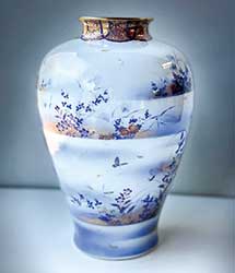 色絵秋草文花瓶  オールド香蘭社製  明治後期