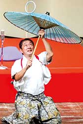 日本の伝統的な太神楽曲芸も