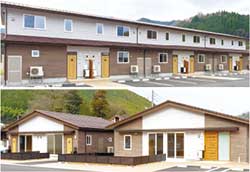【鳥取県江府町】官民連携で整備した賃貸住宅「佐川第2団地」。写真上は3LDKのファミリー向け、写真下は3LDKの車いす対応の戸建て住宅（右）と1LDKの単身者用の集合住宅（左）