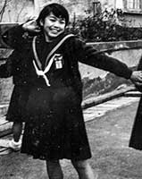 中学生時代。内向的だった小学生の頃に比べ明るくなりました