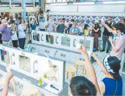 「稲荷湯修復再生プロジェクト」のお披露目会　photo：TADA