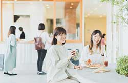 創業支援施設を卒業し、地域で開業する循環をつくっている