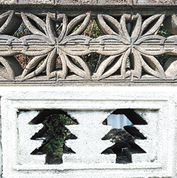 名古屋近辺には非常に個性的な透かしブロックが多い